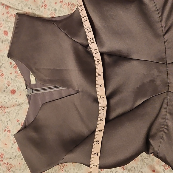 Used Like New Halston Heritage Size 4 Dress - Picture 12 of 13